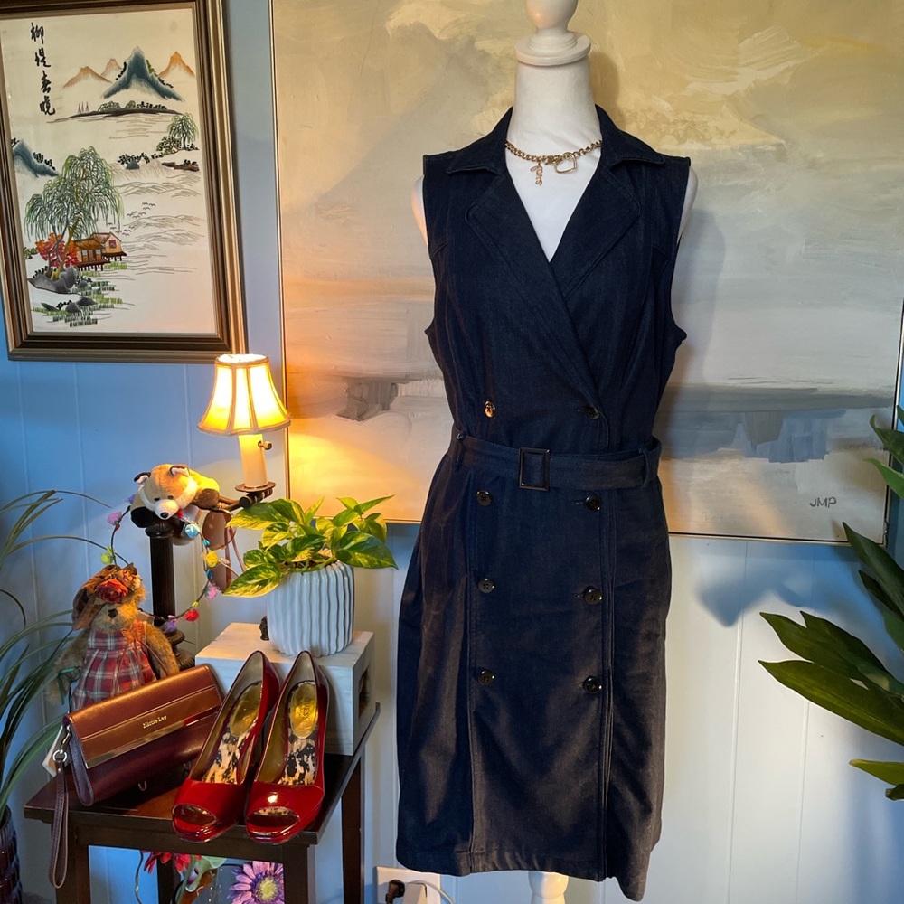 Elegant Navy Denim Sleeveless Midi Dress
